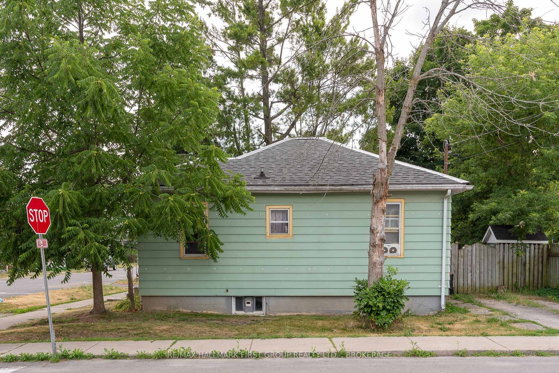 Photo 9 of 103 Centre Street, Deseronto, Deseronto (Town) — HOMEH