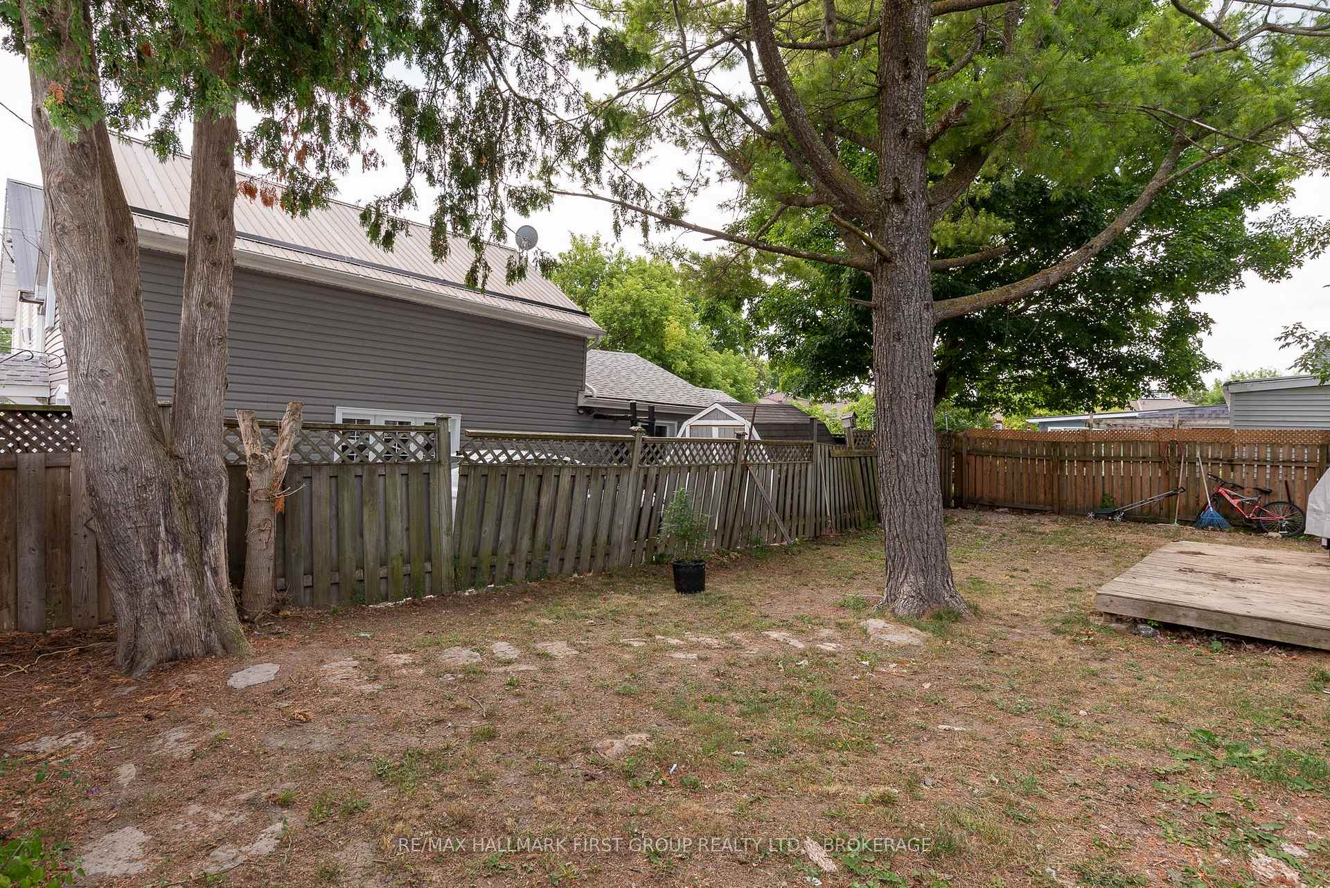 Photo 12 of 103 Centre Street, Deseronto, Deseronto (Town) — HOMEH