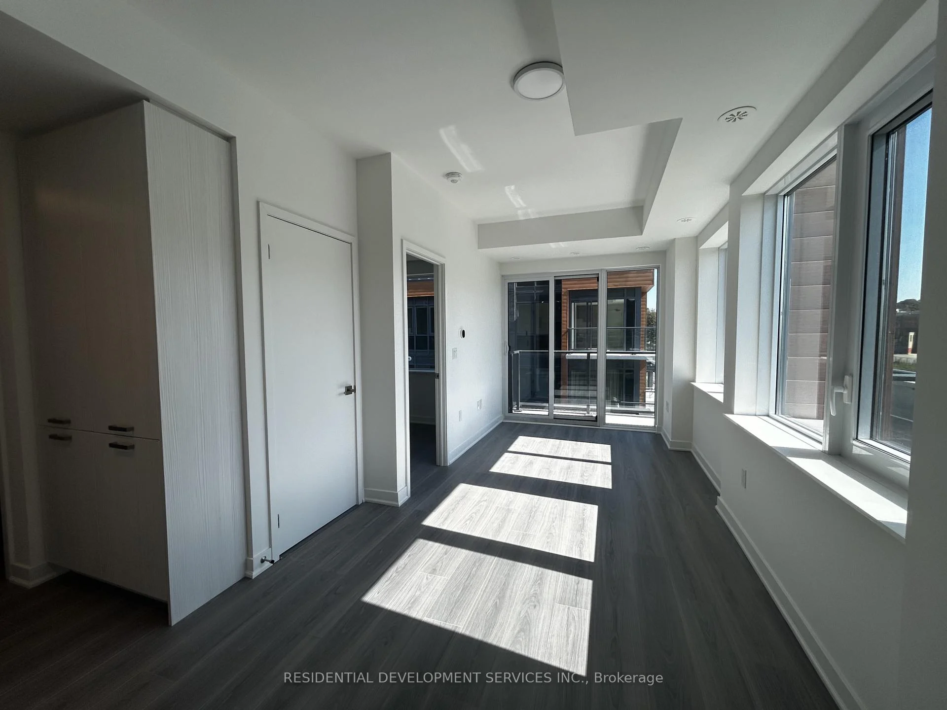 Photo 1 of 69 Curlew Drive, North York, Parkwoods-Donalda — HOMEH