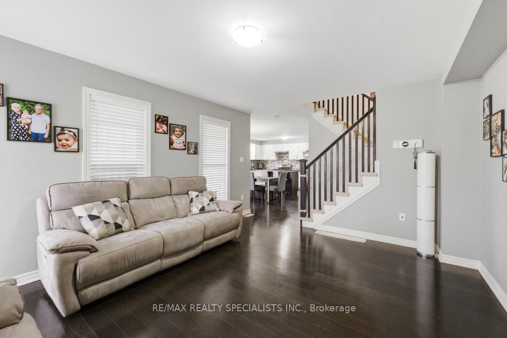 Photo 6 of Unit 2, 101 Frederick Drive, Guelph, Pineridge/Westminster Woods — HOMEH