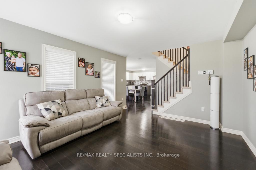 Photo 7 of Unit 2, 101 Frederick Drive, Guelph, Pineridge/Westminster Woods — HOMEH