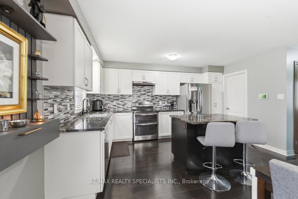 Photo 9 of Unit 2, 101 Frederick Drive, Guelph, Pineridge/Westminster Woods — HOMEH