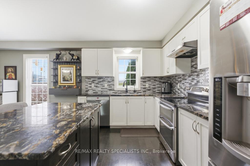 Photo 13 of Unit 2, 101 Frederick Drive, Guelph, Pineridge/Westminster Woods — HOMEH