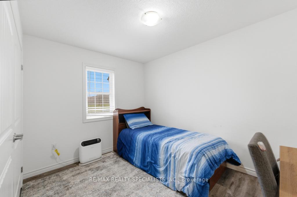 Photo 17 of Unit 2, 101 Frederick Drive, Guelph, Pineridge/Westminster Woods — HOMEH