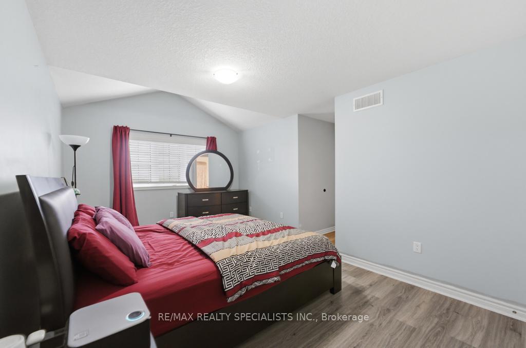 Photo 24 of Unit 2, 101 Frederick Drive, Guelph, Pineridge/Westminster Woods — HOMEH