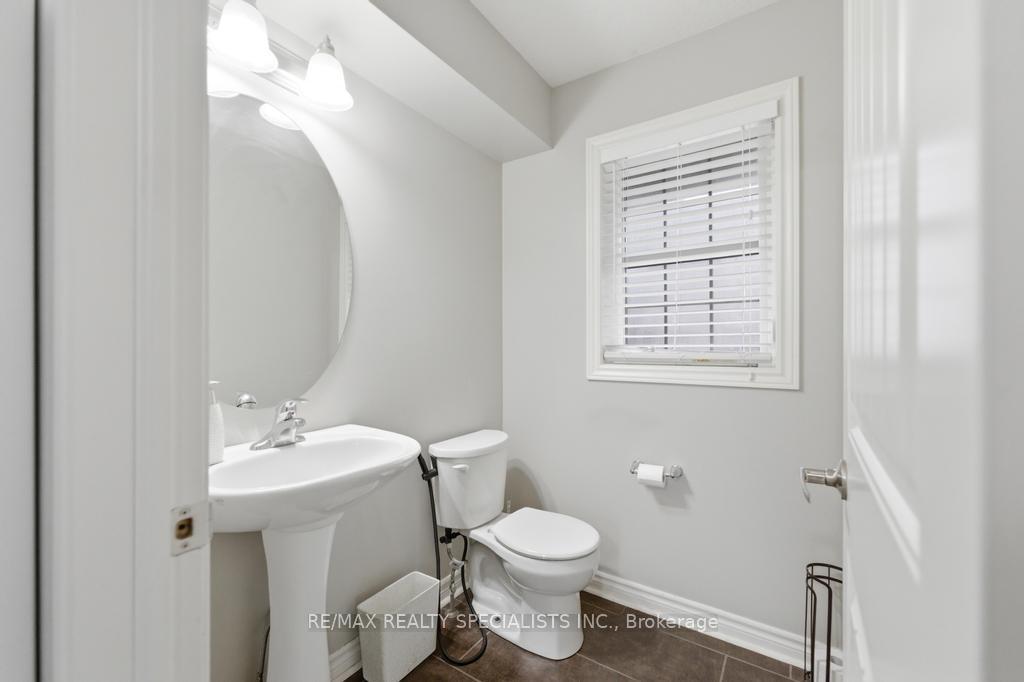 Photo 26 of Unit 2, 101 Frederick Drive, Guelph, Pineridge/Westminster Woods — HOMEH