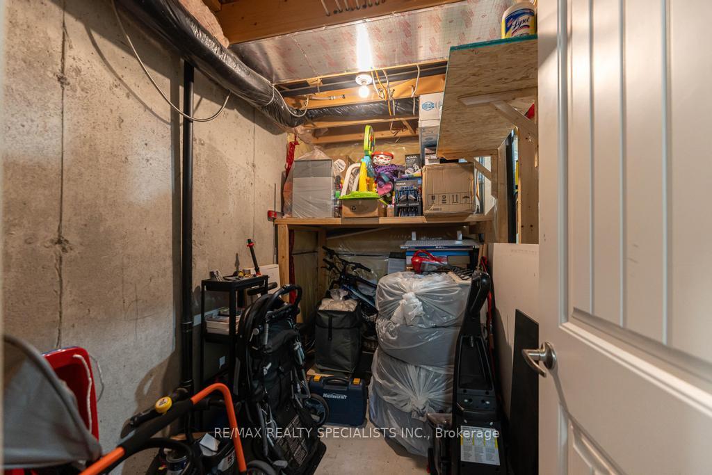 Photo 33 of Unit 2, 101 Frederick Drive, Guelph, Pineridge/Westminster Woods — HOMEH