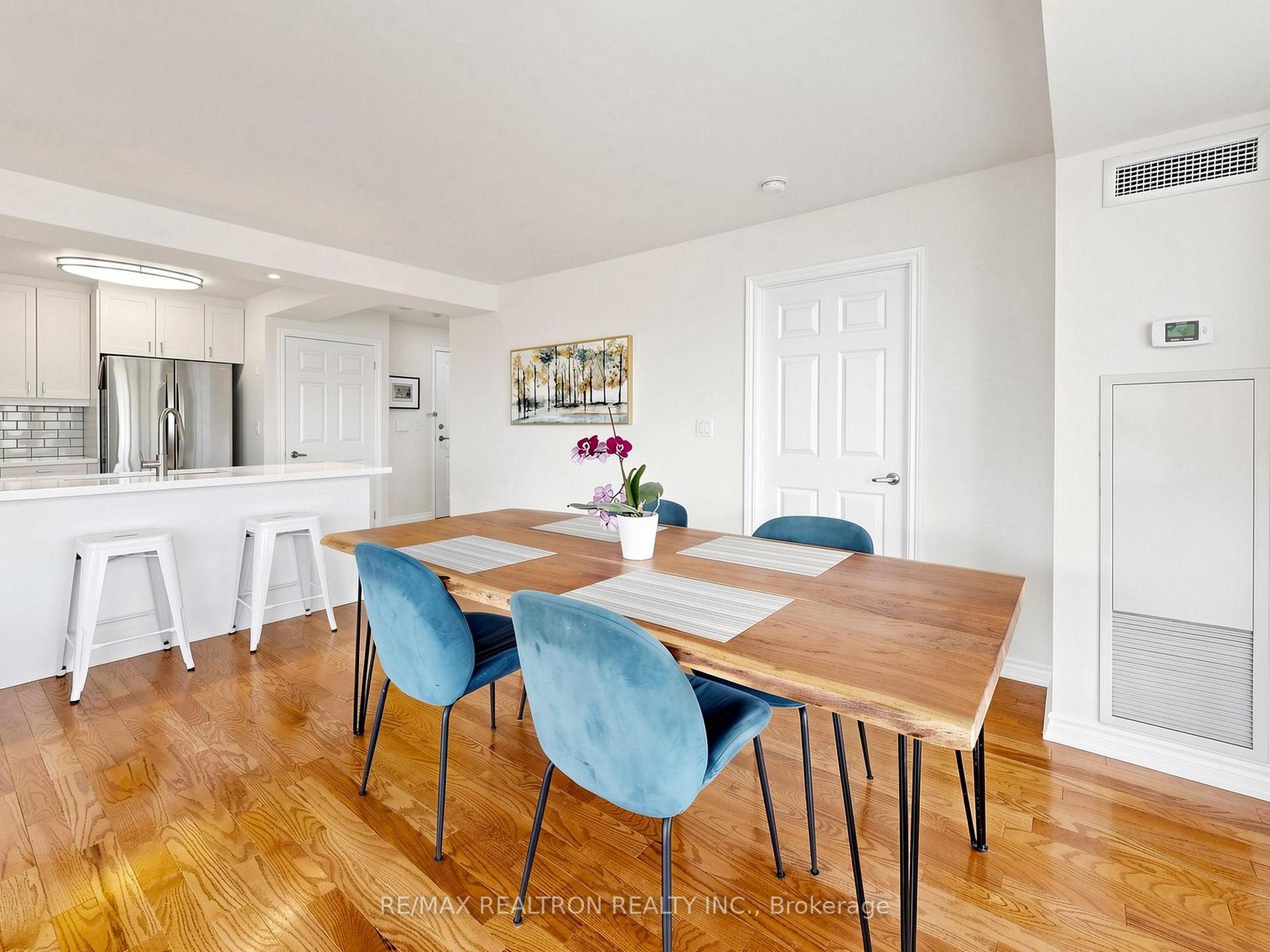 Photo 15 of Unit 414, 16 Dallimore Circle, North York, Banbury-Don Mills — HOMEH