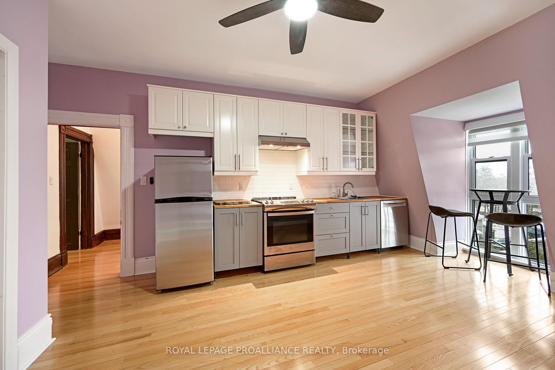 Photo 10 of 372 King Street W, Brockville, Brockville — HOMEH