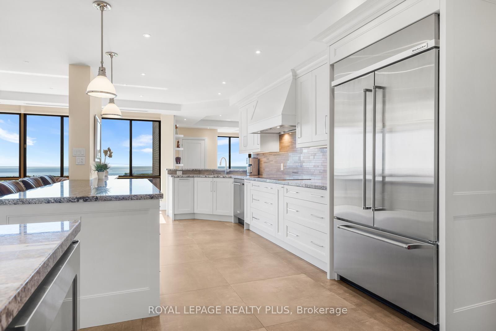 Photo 13 of Unit 2203, 1400 Dixie Road, Mississauga, Lakeview — HOMEH