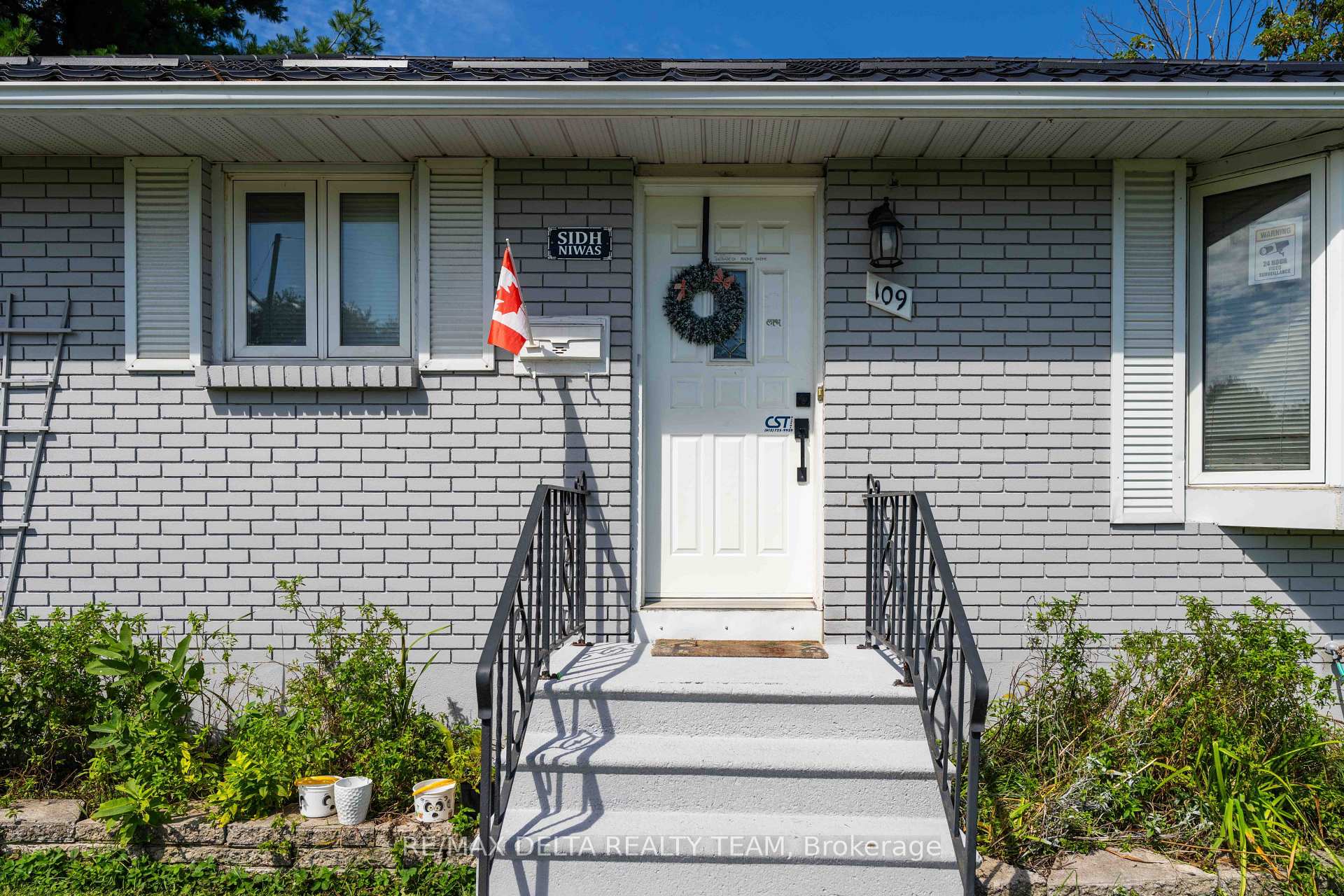 Photo 5 of 109 Meadowlands Drive W, Ottawa, Meadowlands/St. Claire Gardens — HOMEH