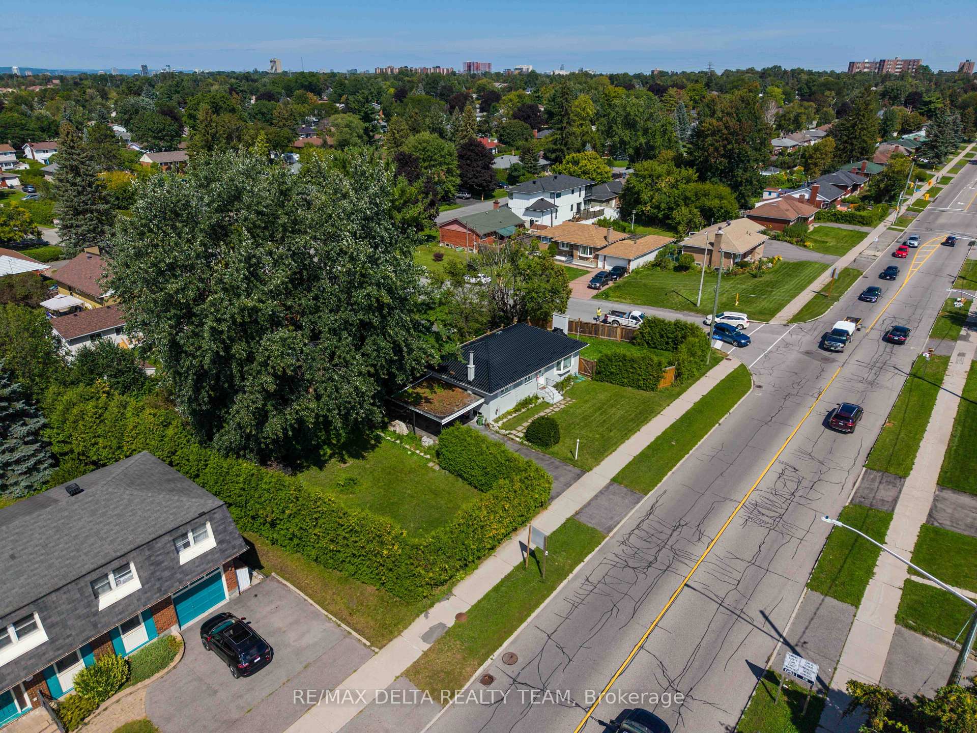 Photo 17 of 109 Meadowlands Drive W, Ottawa, Meadowlands/St. Claire Gardens — HOMEH