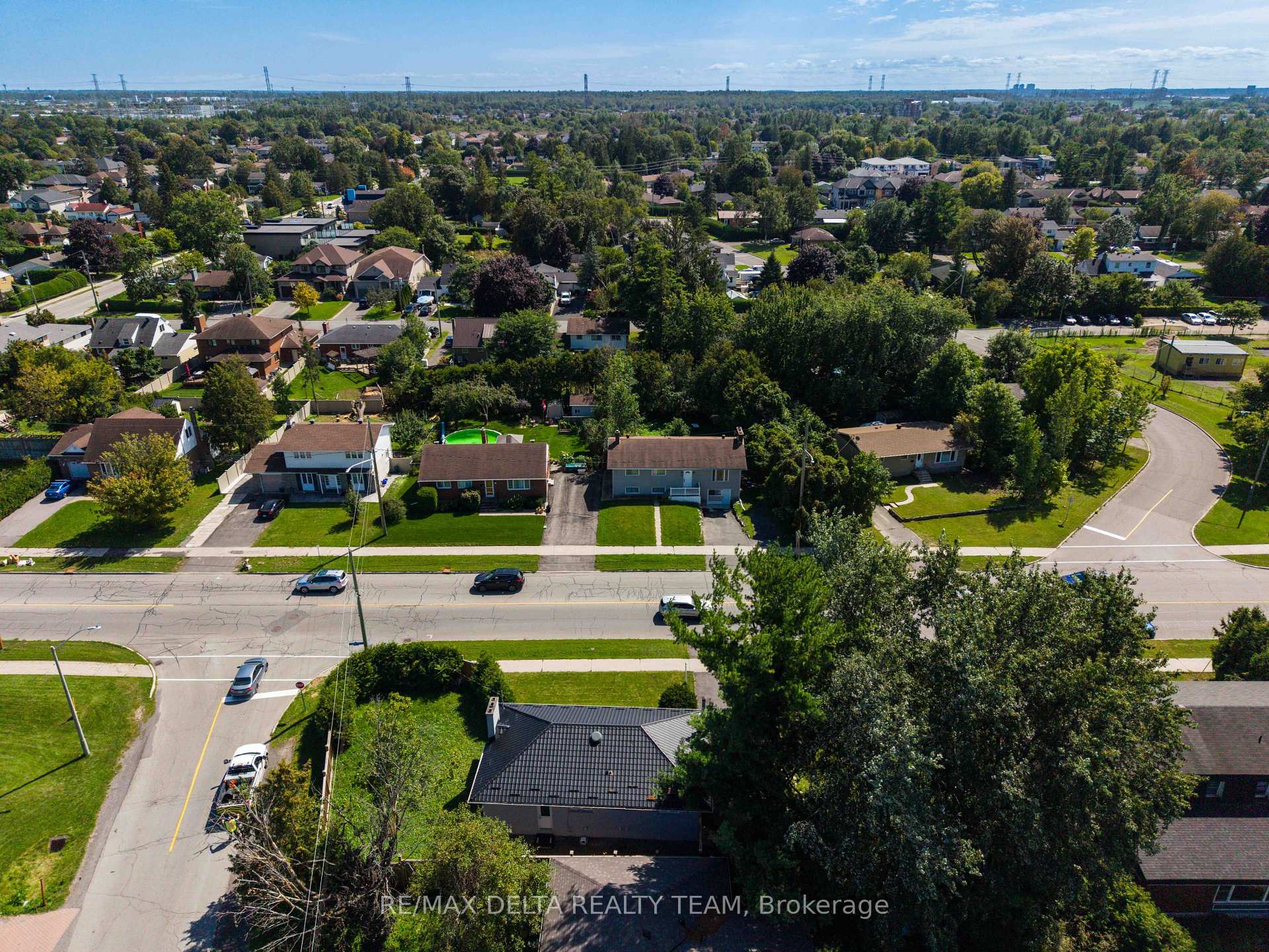 Photo 19 of 109 Meadowlands Drive W, Ottawa, Meadowlands/St. Claire Gardens — HOMEH