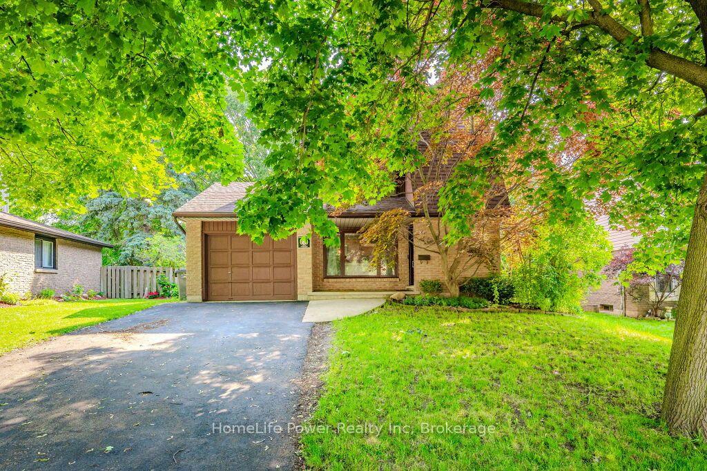 Photo 3 of 40 Ferman Drive, Guelph, Willow West/Sugarbush/West Acres — HOMEH