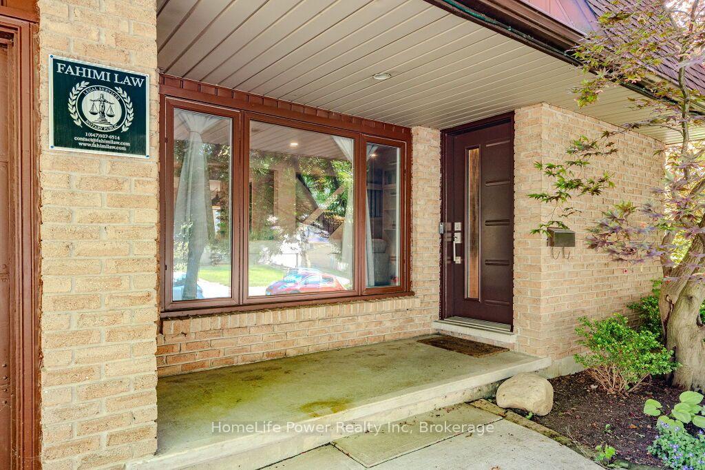 Photo 5 of 40 Ferman Drive, Guelph, Willow West/Sugarbush/West Acres — HOMEH