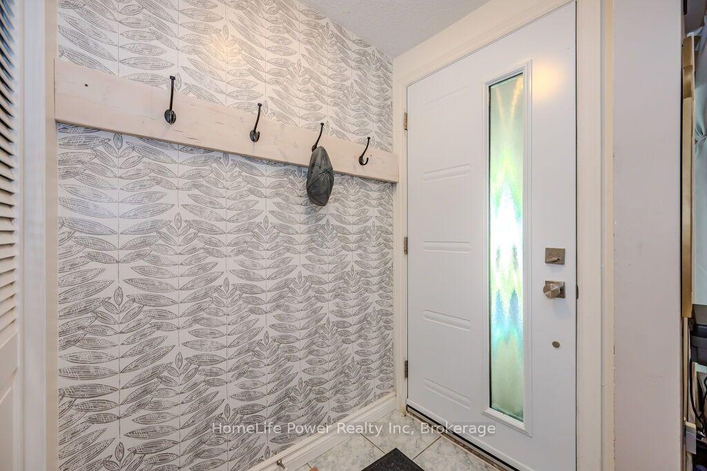 Photo 7 of 40 Ferman Drive, Guelph, Willow West/Sugarbush/West Acres — HOMEH