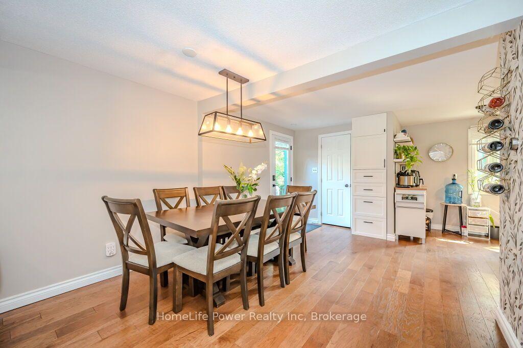 Photo 11 of 40 Ferman Drive, Guelph, Willow West/Sugarbush/West Acres — HOMEH