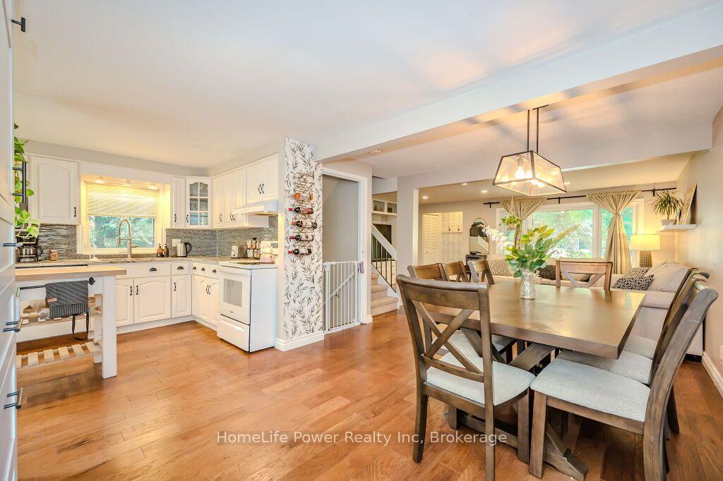 Photo 12 of 40 Ferman Drive, Guelph, Willow West/Sugarbush/West Acres — HOMEH