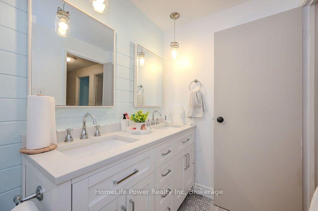 Photo 25 of 40 Ferman Drive, Guelph, Willow West/Sugarbush/West Acres — HOMEH
