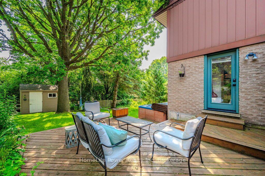 Photo 33 of 40 Ferman Drive, Guelph, Willow West/Sugarbush/West Acres — HOMEH