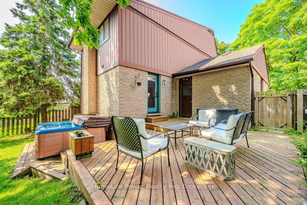 Photo 34 of 40 Ferman Drive, Guelph, Willow West/Sugarbush/West Acres — HOMEH