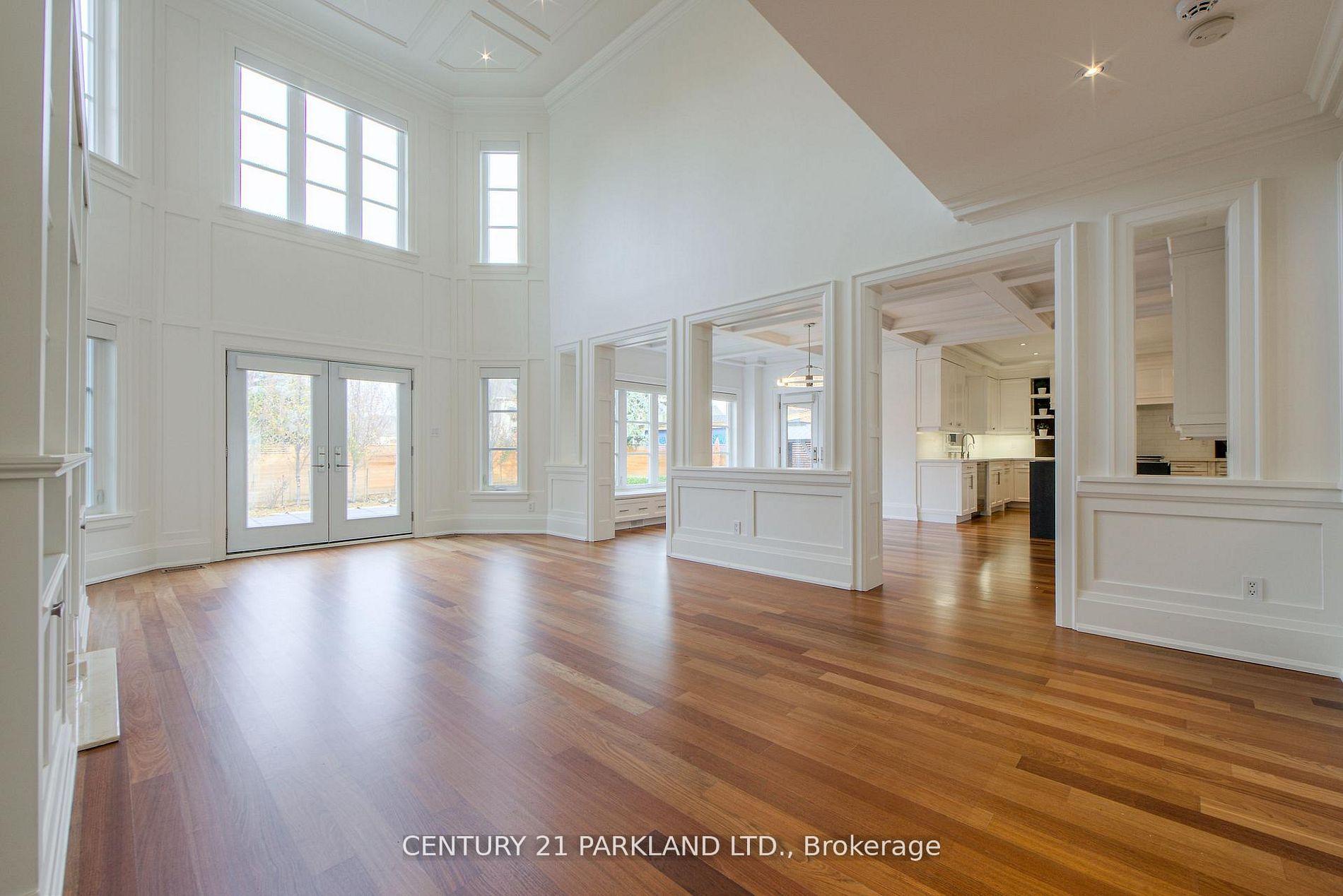 Photo 5 of 16 Flatbush Avenue, Vaughan, East Woodbridge — HOMEH