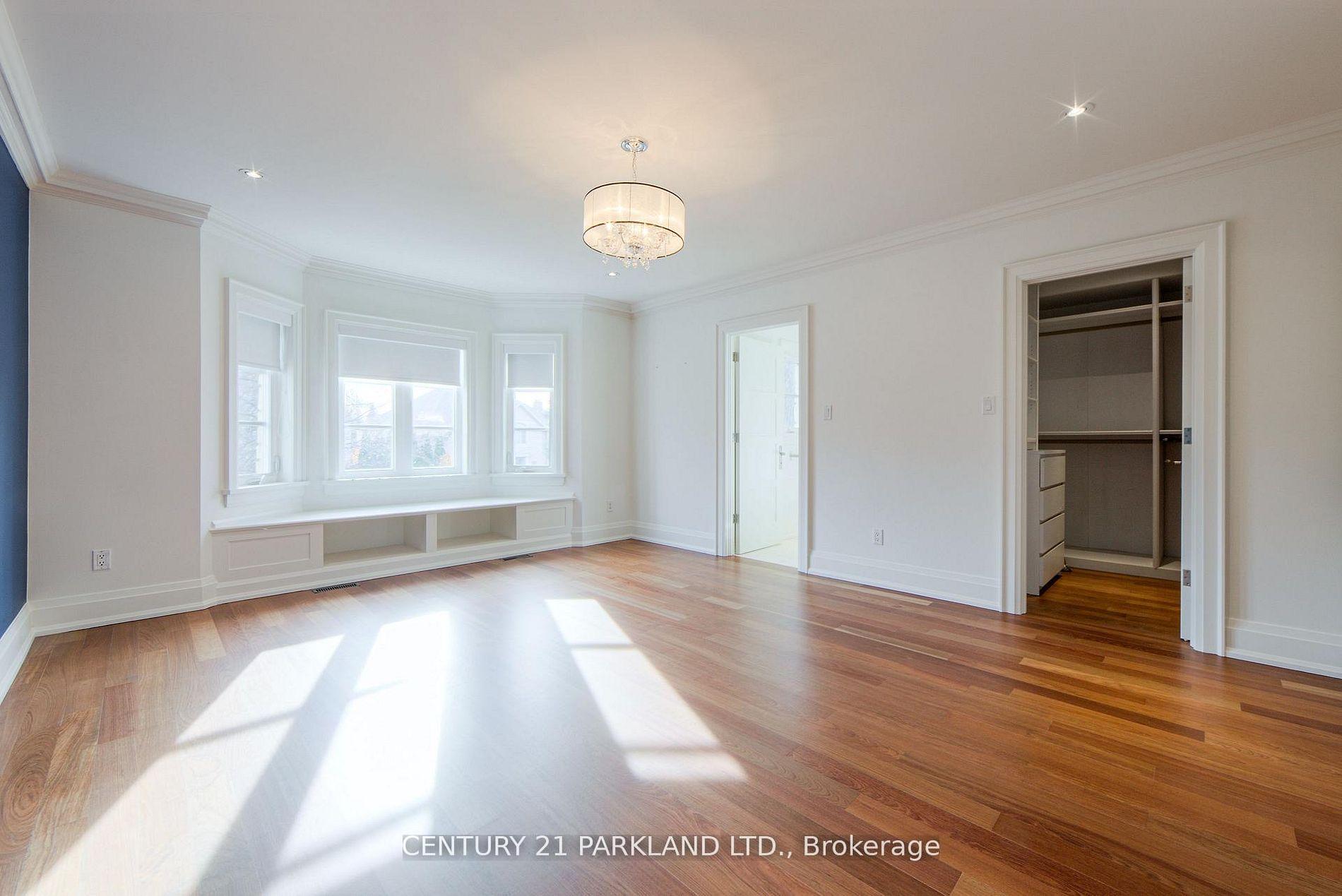 Photo 26 of 16 Flatbush Avenue, Vaughan, East Woodbridge — HOMEH