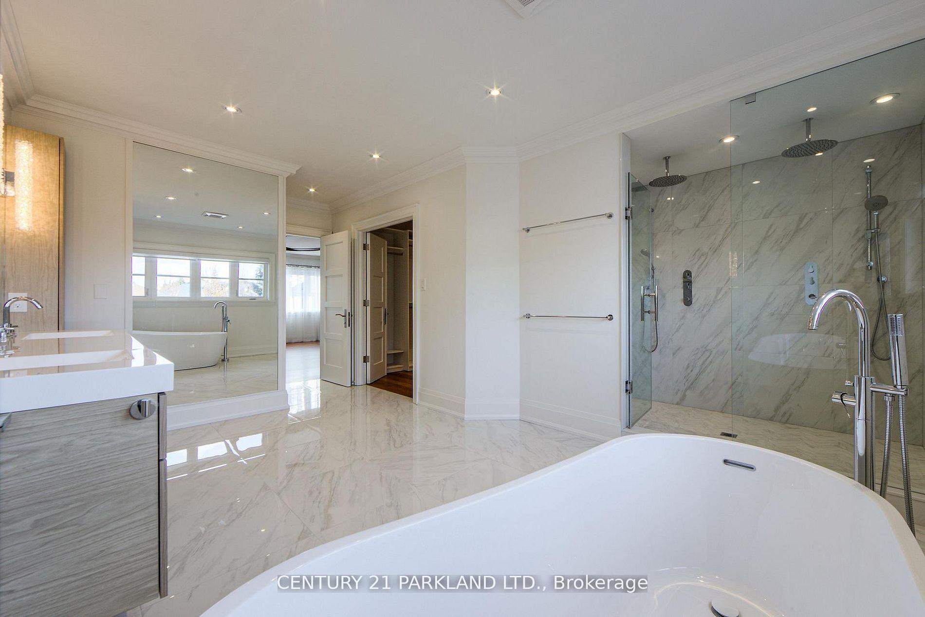 Photo 37 of 16 Flatbush Avenue, Vaughan, East Woodbridge — HOMEH