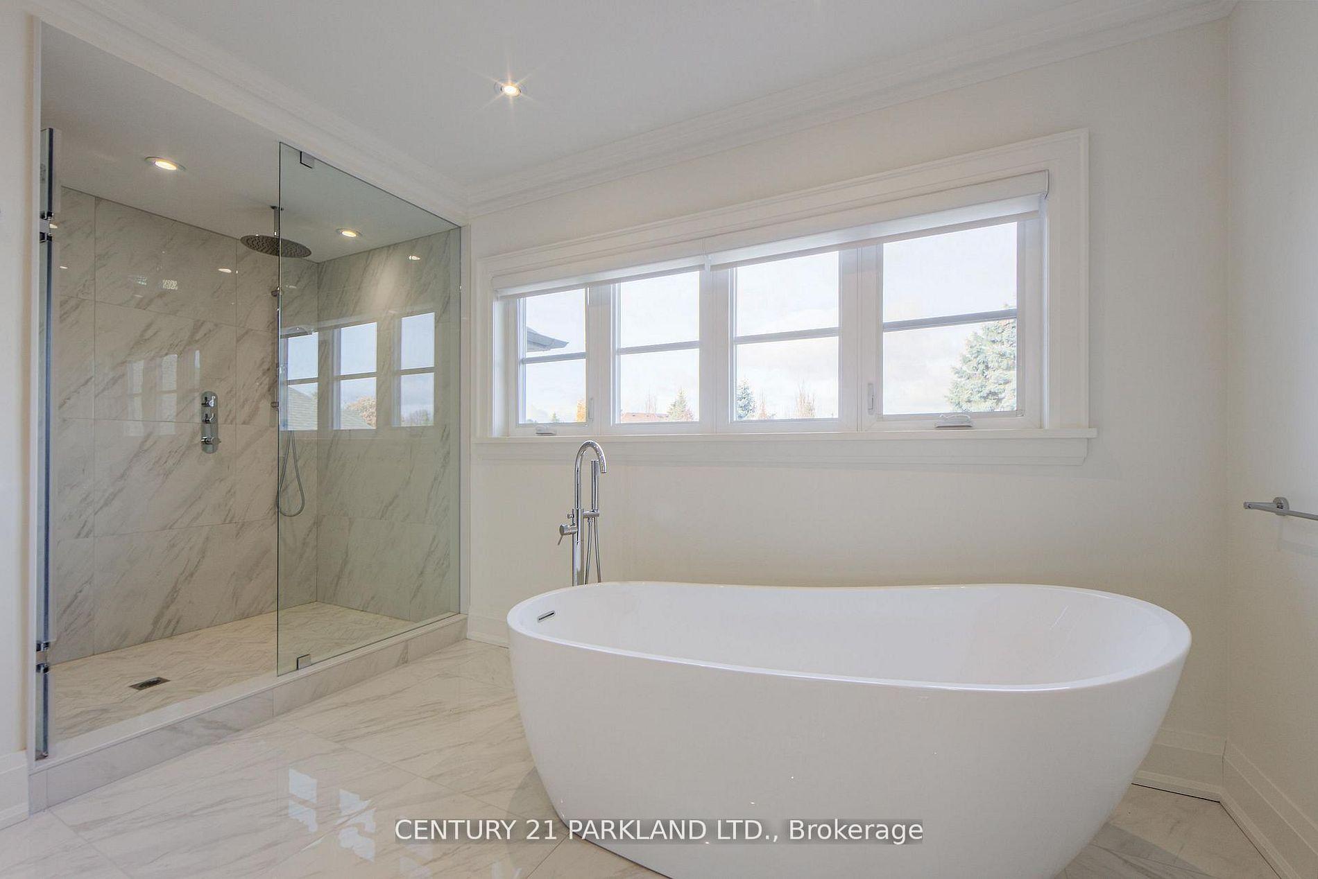 Photo 39 of 16 Flatbush Avenue, Vaughan, East Woodbridge — HOMEH