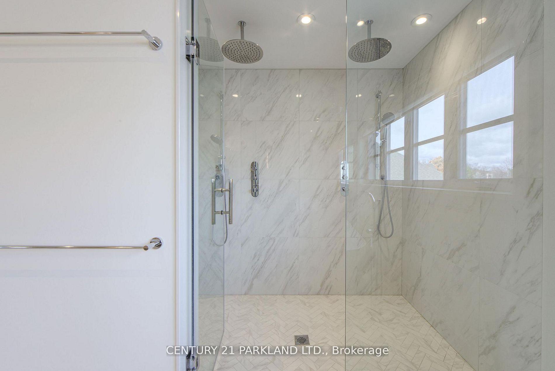 Photo 40 of 16 Flatbush Avenue, Vaughan, East Woodbridge — HOMEH