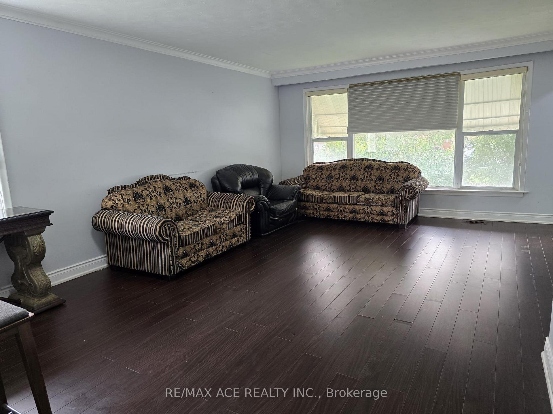 Photo 3 of 55 Brenda Crescent, Scarborough, Kennedy Park — HOMEH