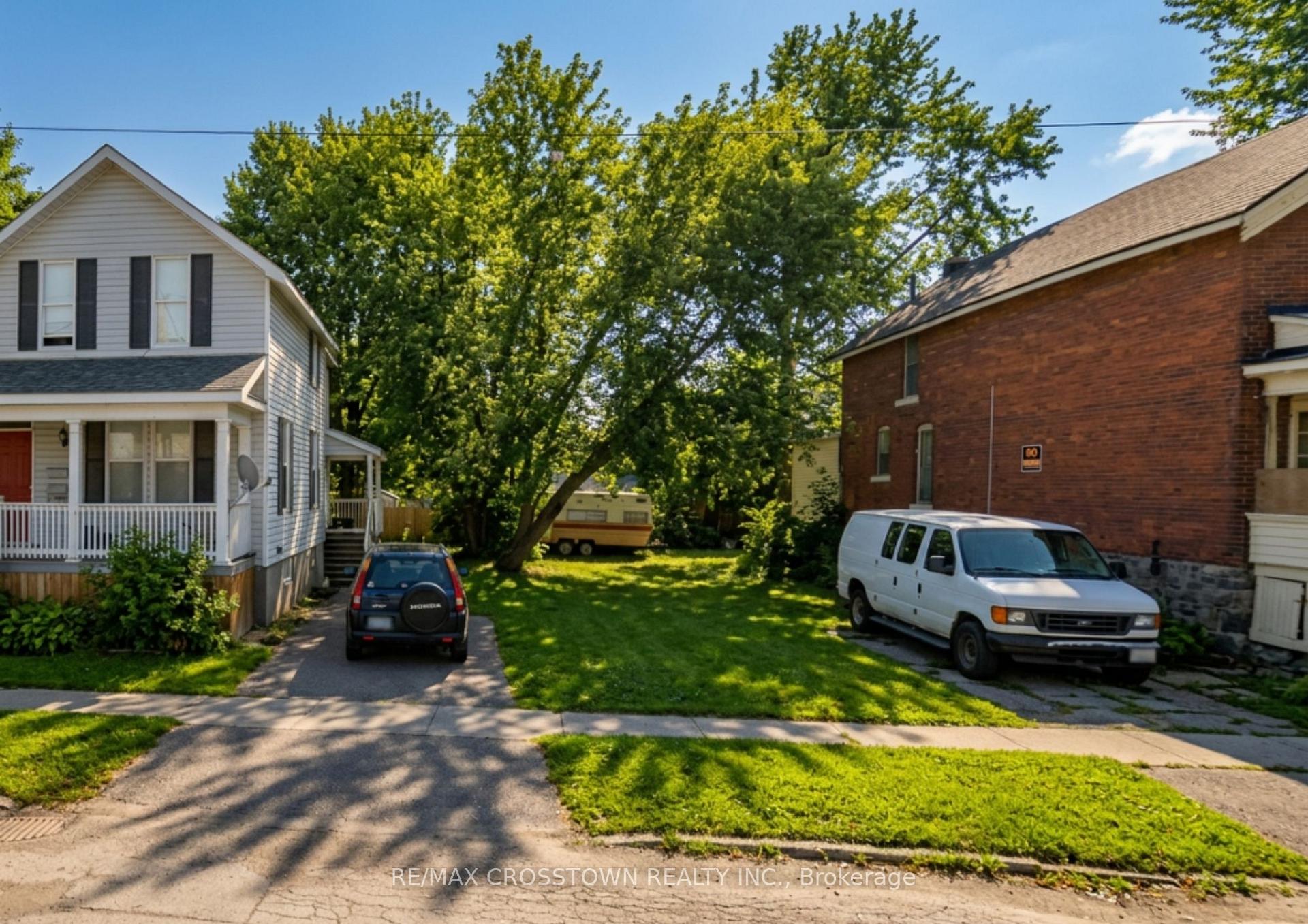 Photo 1 of 117 Colborne Street E, Orillia — HOMEH