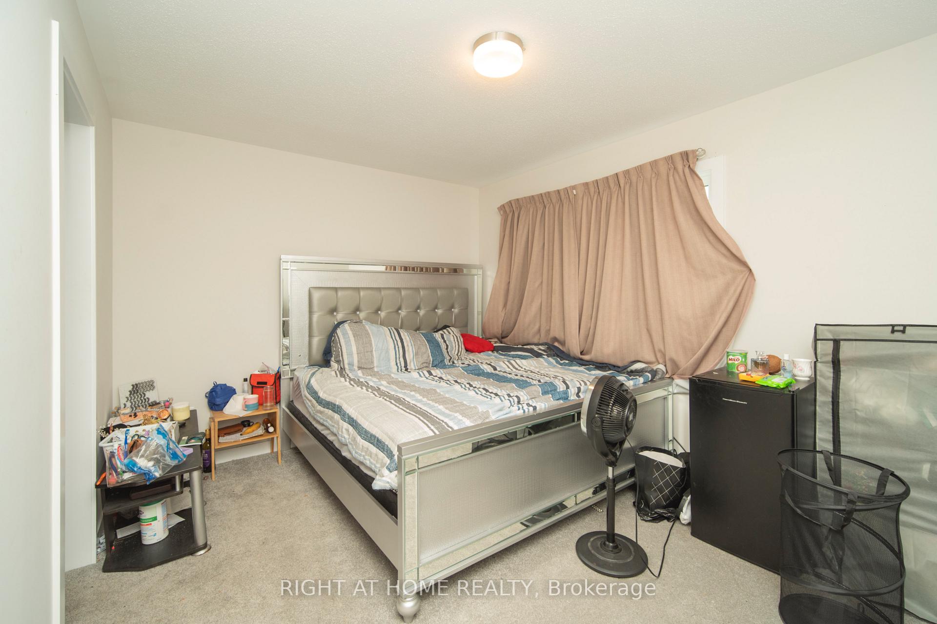 Photo 15 of 942 Seagrave Lane, Ottawa, Btwn Franktown Rd. & Fallowfield Rd. — HOMEH