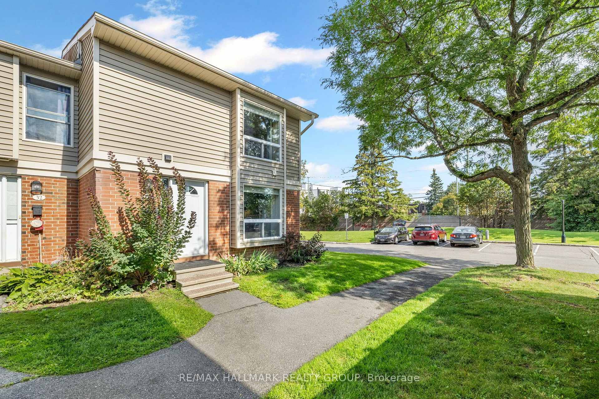 Photo 2 of Unit 31, 840 Cahill Drive W, Ottawa, Hunt Club — HOMEH