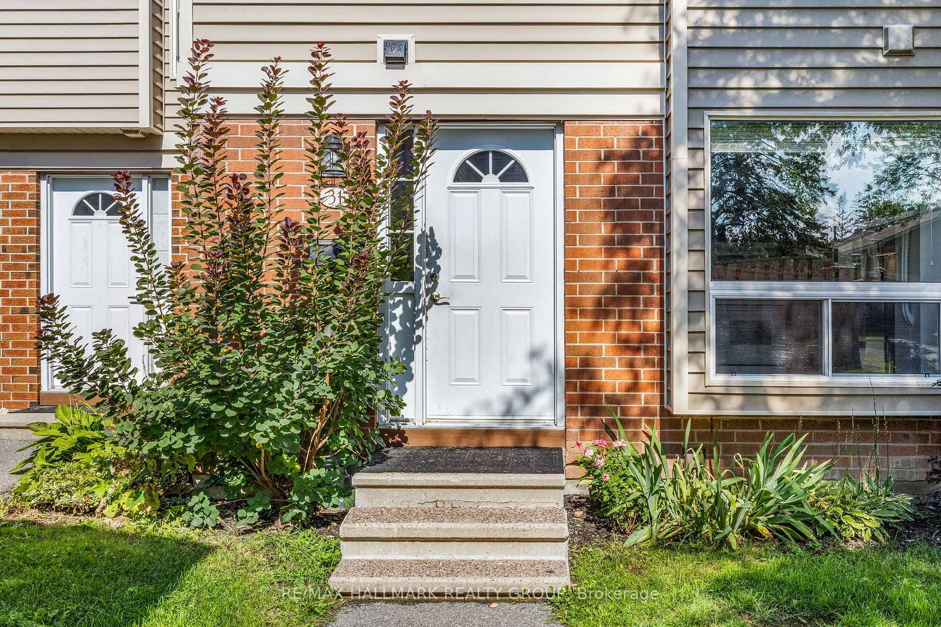 Photo 3 of Unit 31, 840 Cahill Drive W, Ottawa, Hunt Club — HOMEH