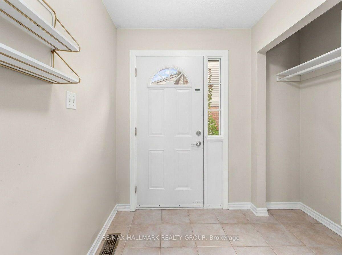 Photo 4 of Unit 31, 840 Cahill Drive W, Ottawa, Hunt Club — HOMEH