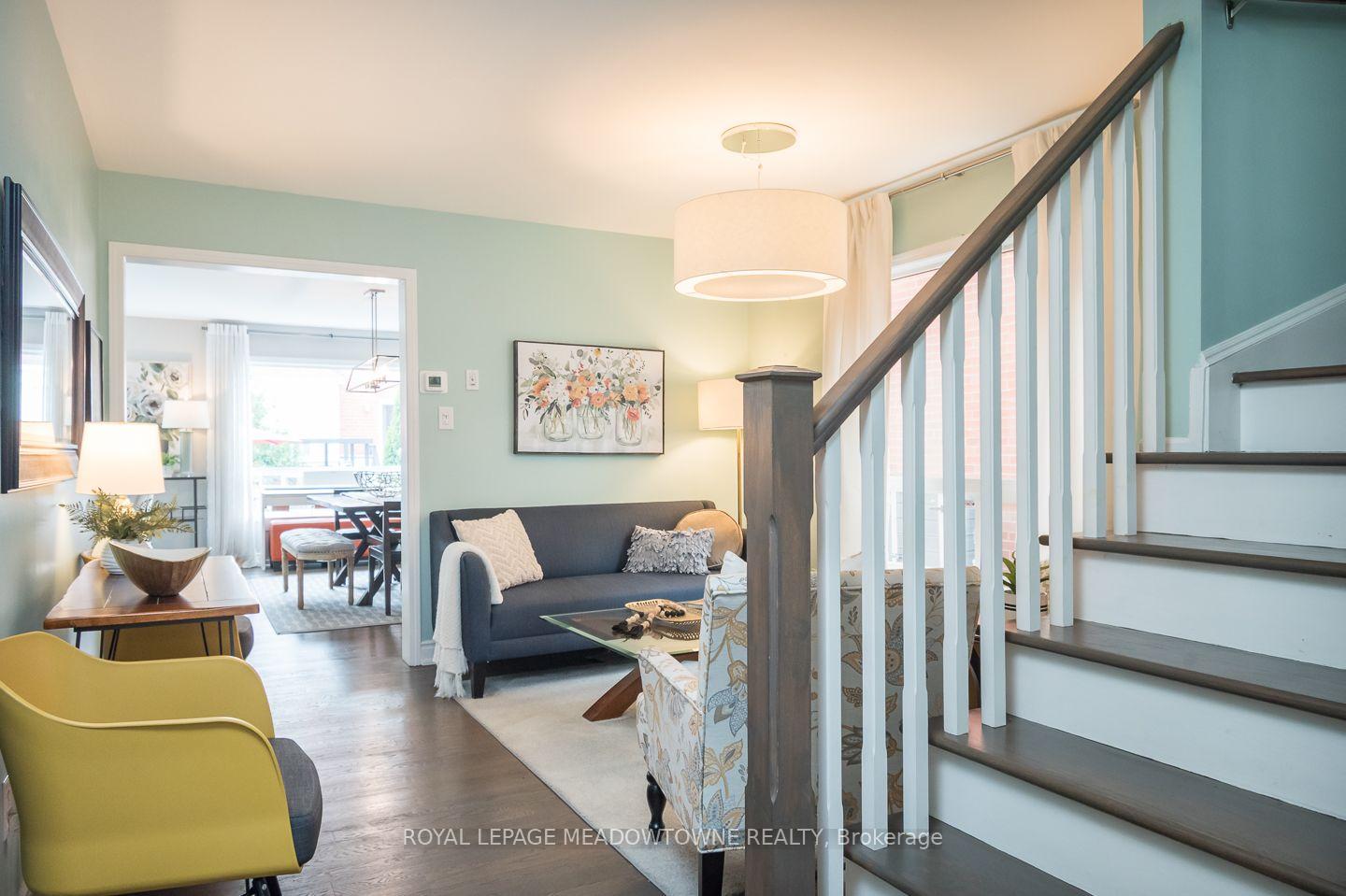 Photo 6 of 845 Gifford Crescent, Milton, Coates — HOMEH