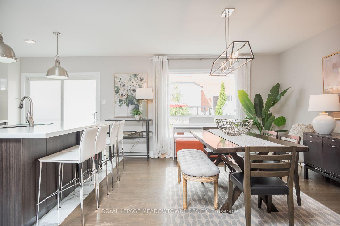 Photo 9 of 845 Gifford Crescent, Milton, Coates — HOMEH