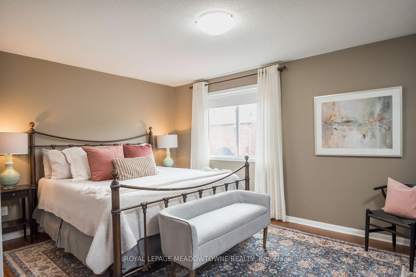 Photo 21 of 845 Gifford Crescent, Milton, Coates — HOMEH