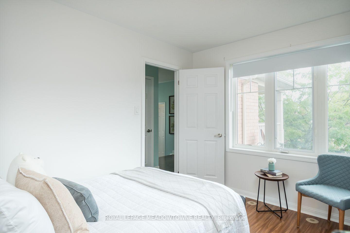 Photo 28 of 845 Gifford Crescent, Milton, Coates — HOMEH