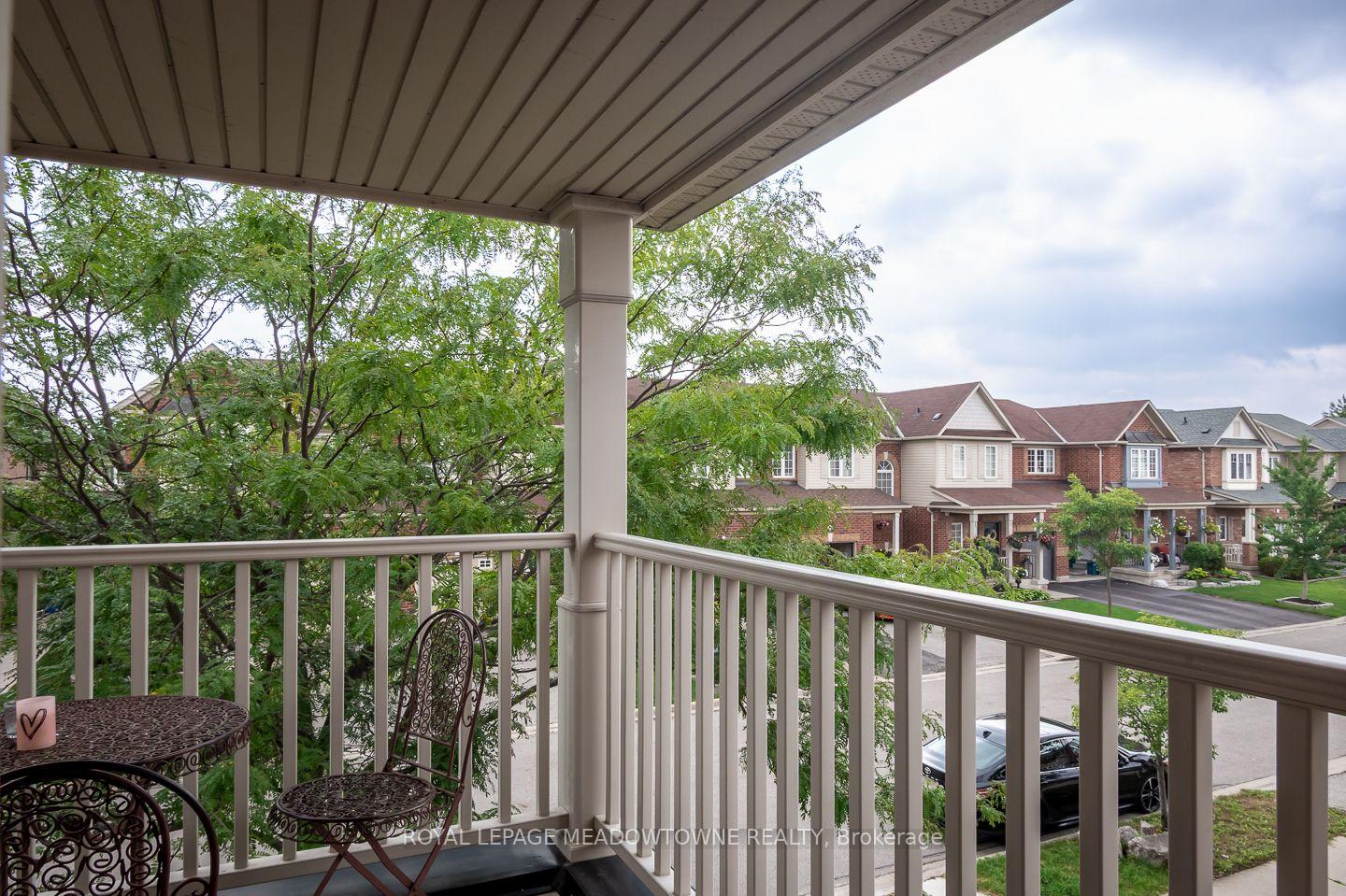 Photo 32 of 845 Gifford Crescent, Milton, Coates — HOMEH