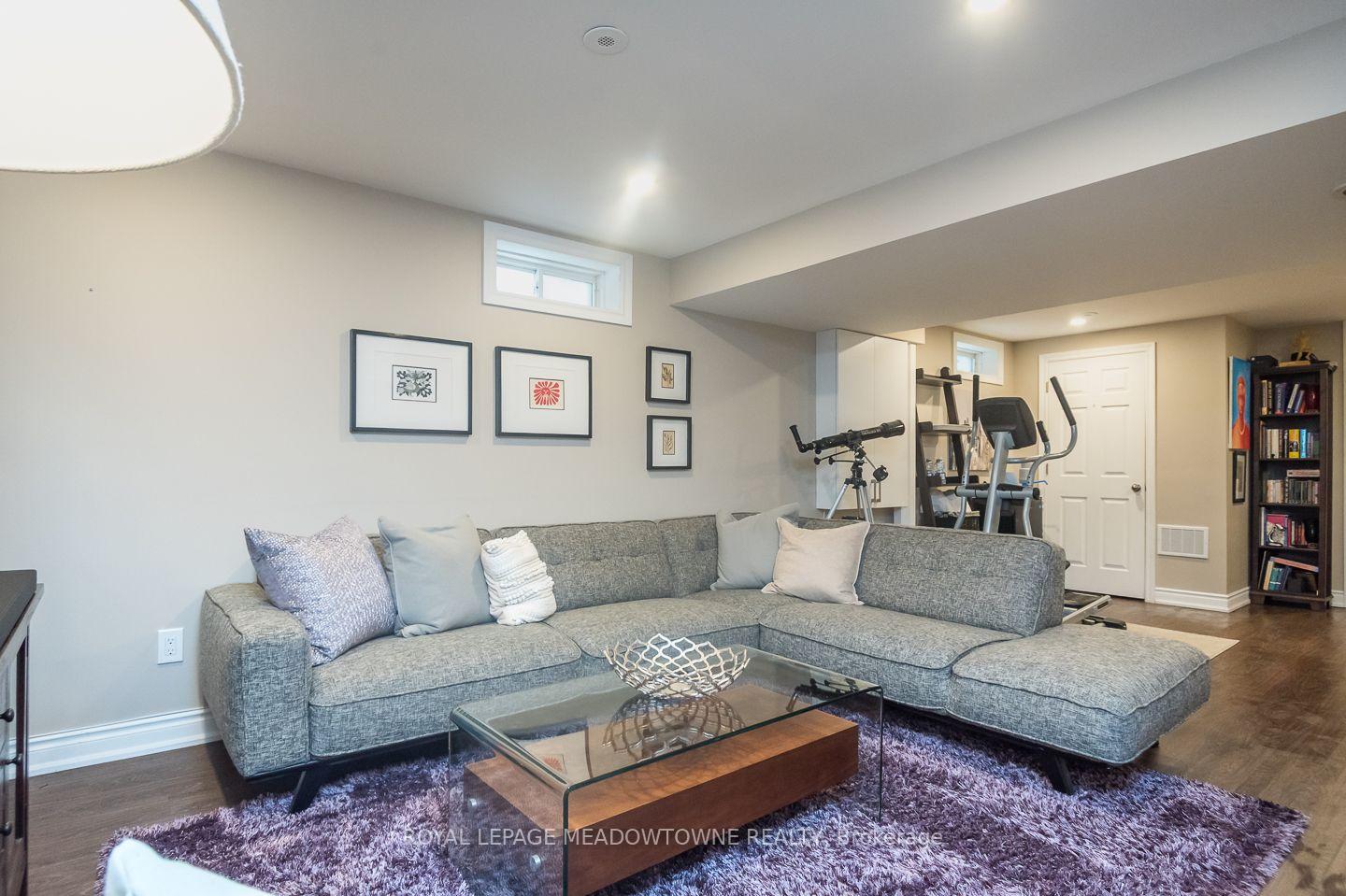 Photo 36 of 845 Gifford Crescent, Milton, Coates — HOMEH
