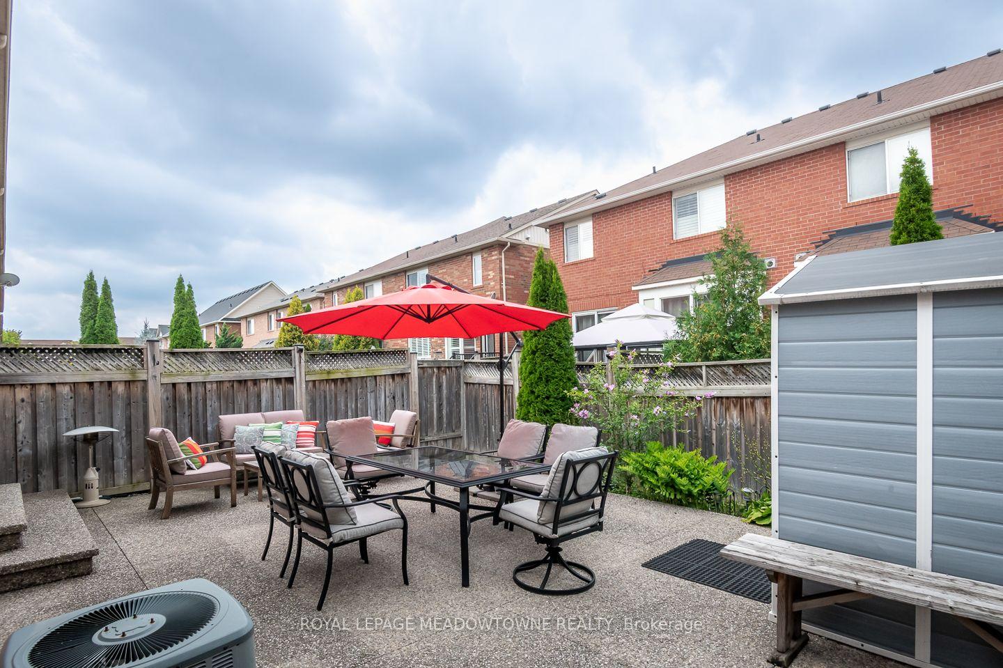 Photo 38 of 845 Gifford Crescent, Milton, Coates — HOMEH