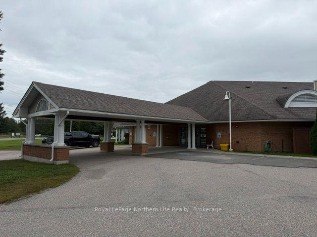 Photo of Unit Unit 15, 713 Coursol Road
