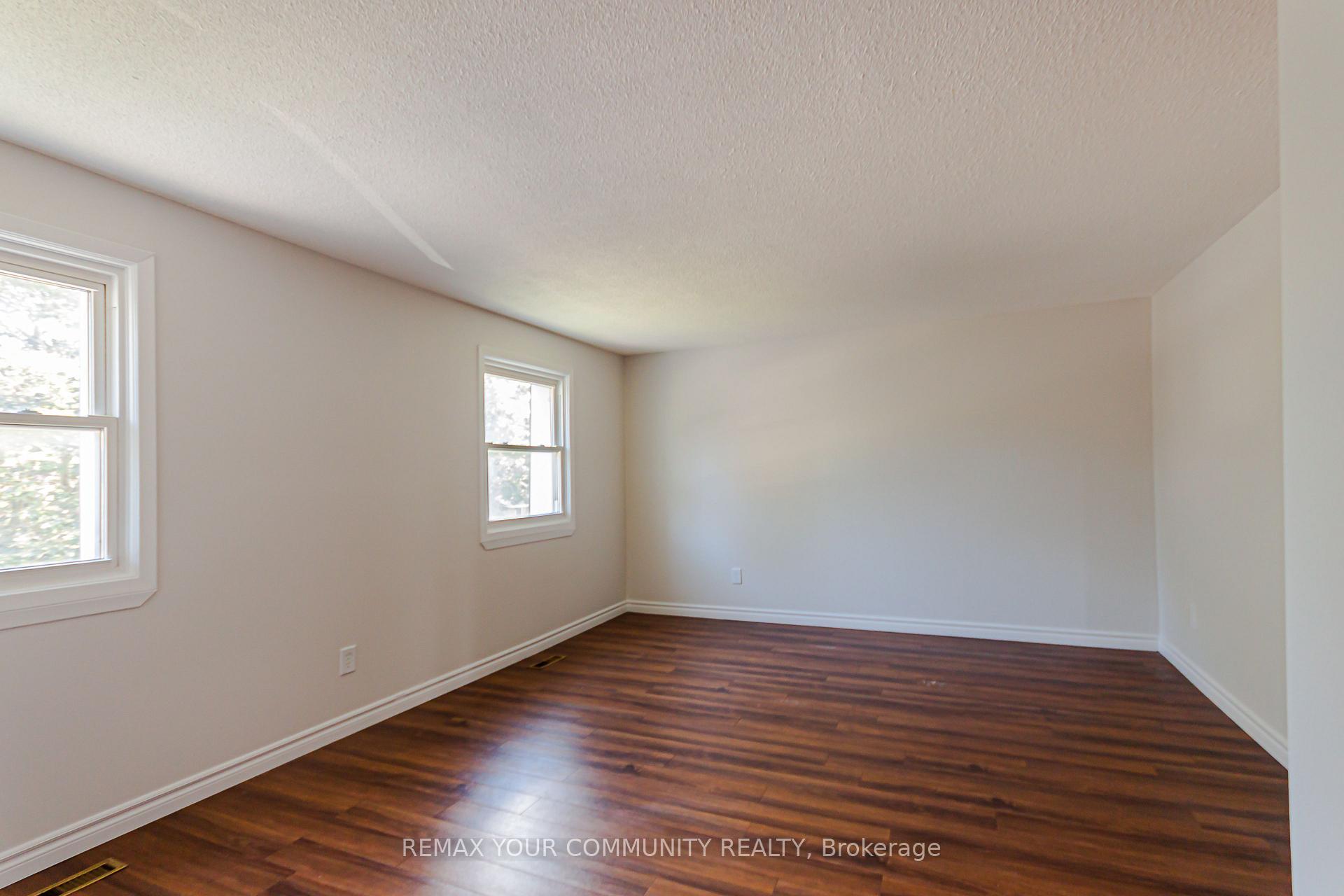 Photo 13 of 1319 Fenelon Crescent, Oshawa, Lakeview — HOMEH