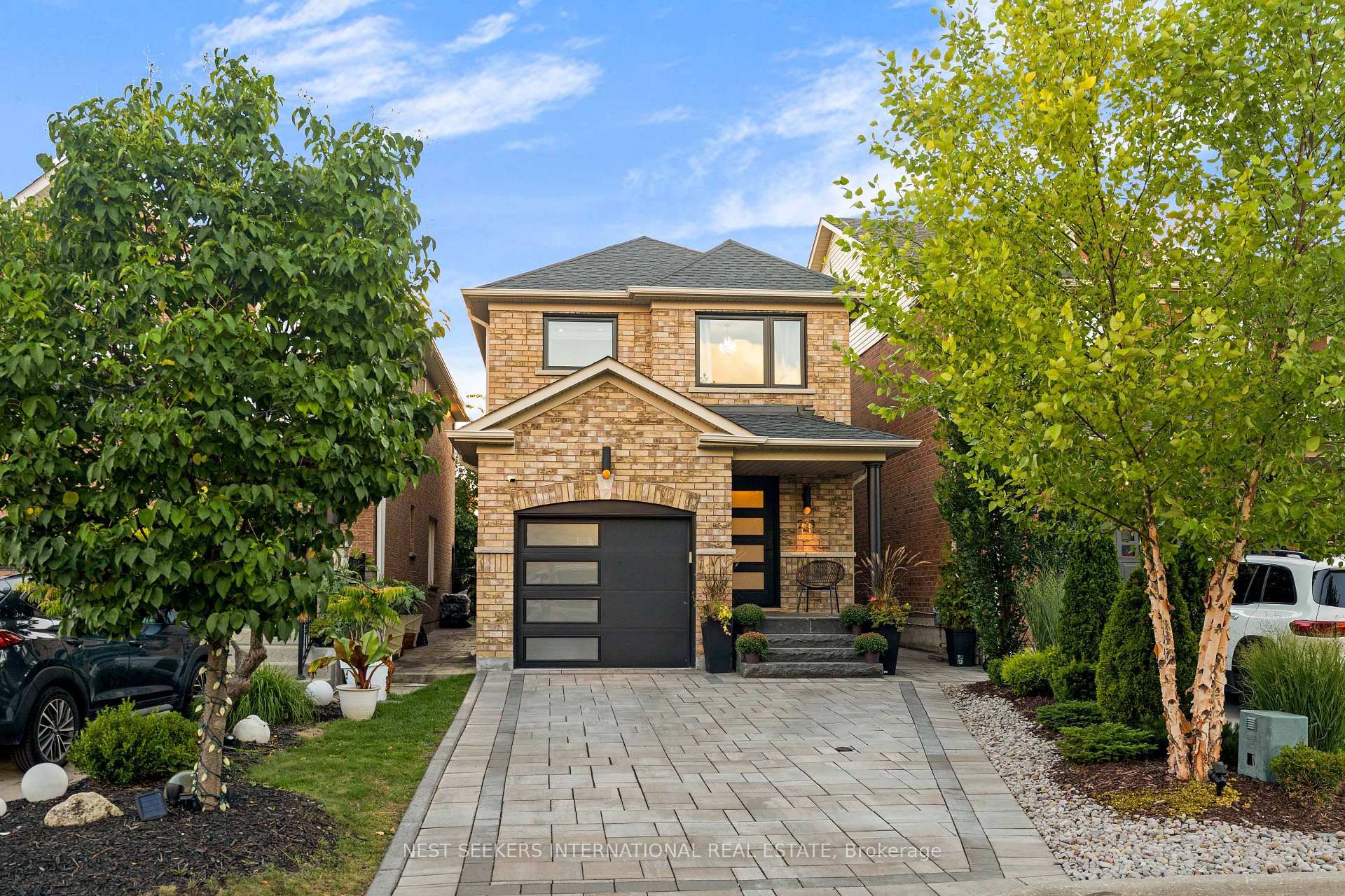 Photo 1 of 233 Venice Gate Drive, Vaughan, Vellore Village — HOMEH