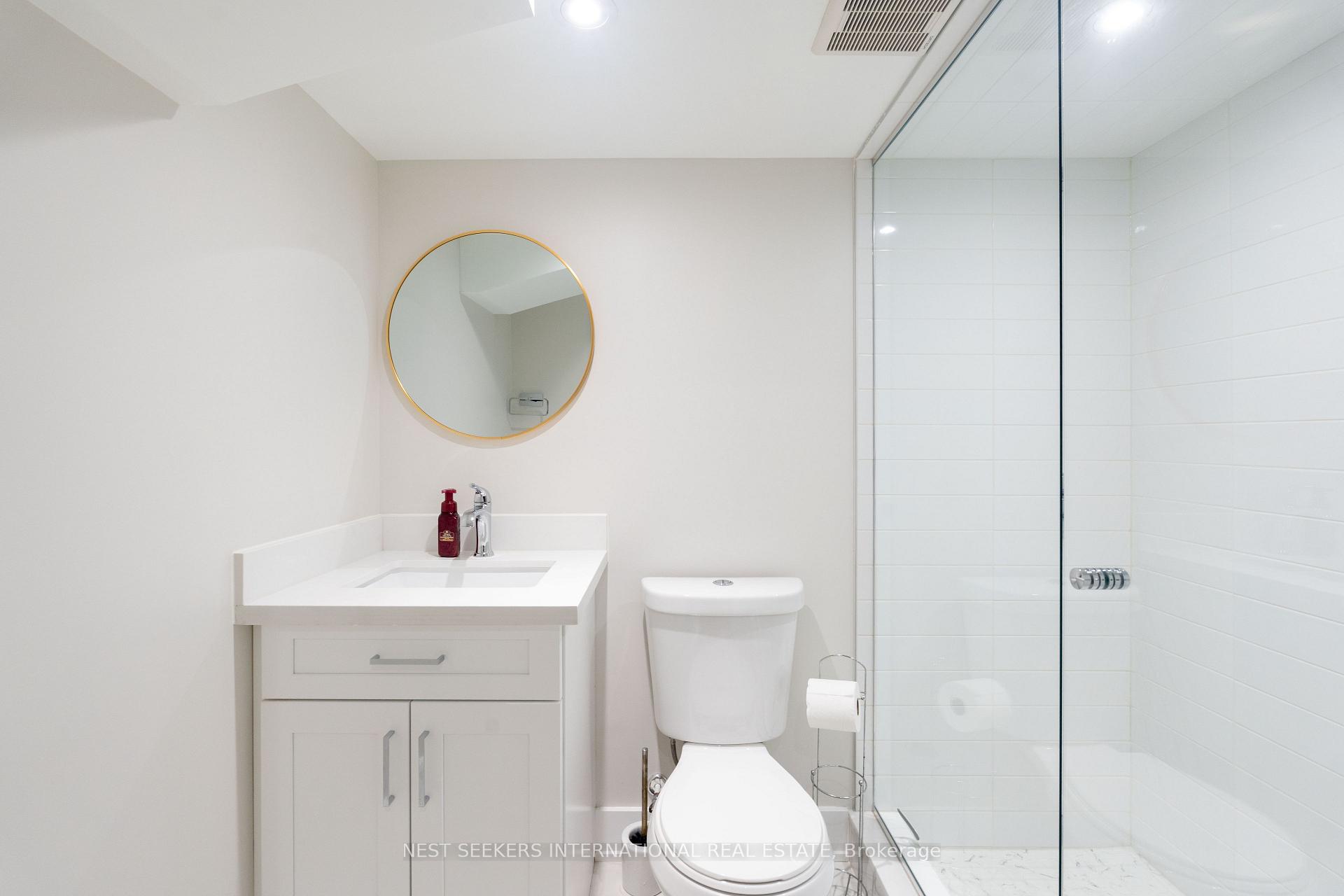 Photo 18 of 233 Venice Gate Drive, Vaughan, Vellore Village — HOMEH