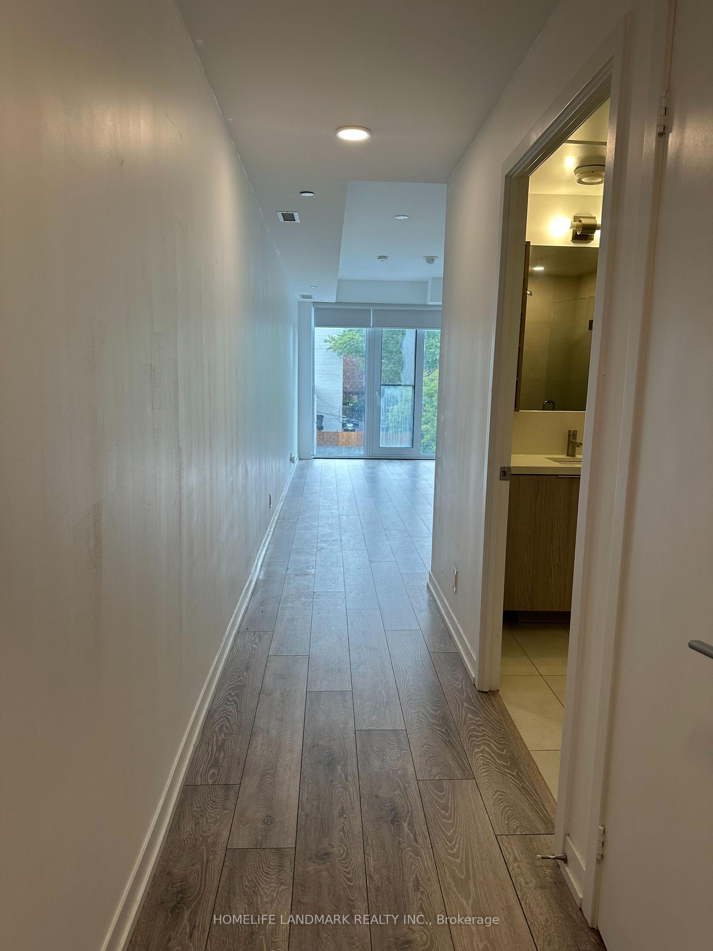 Photo 5 of Unit 535, 2020 Bathurst Street, Toronto, Humewood-Cedarvale — HOMEH