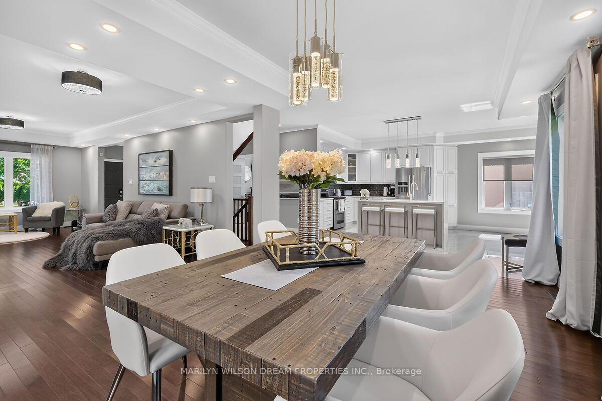 Photo 14 of 446 Rahul Crescent, Ottawa, Mooneys Bay — HOMEH