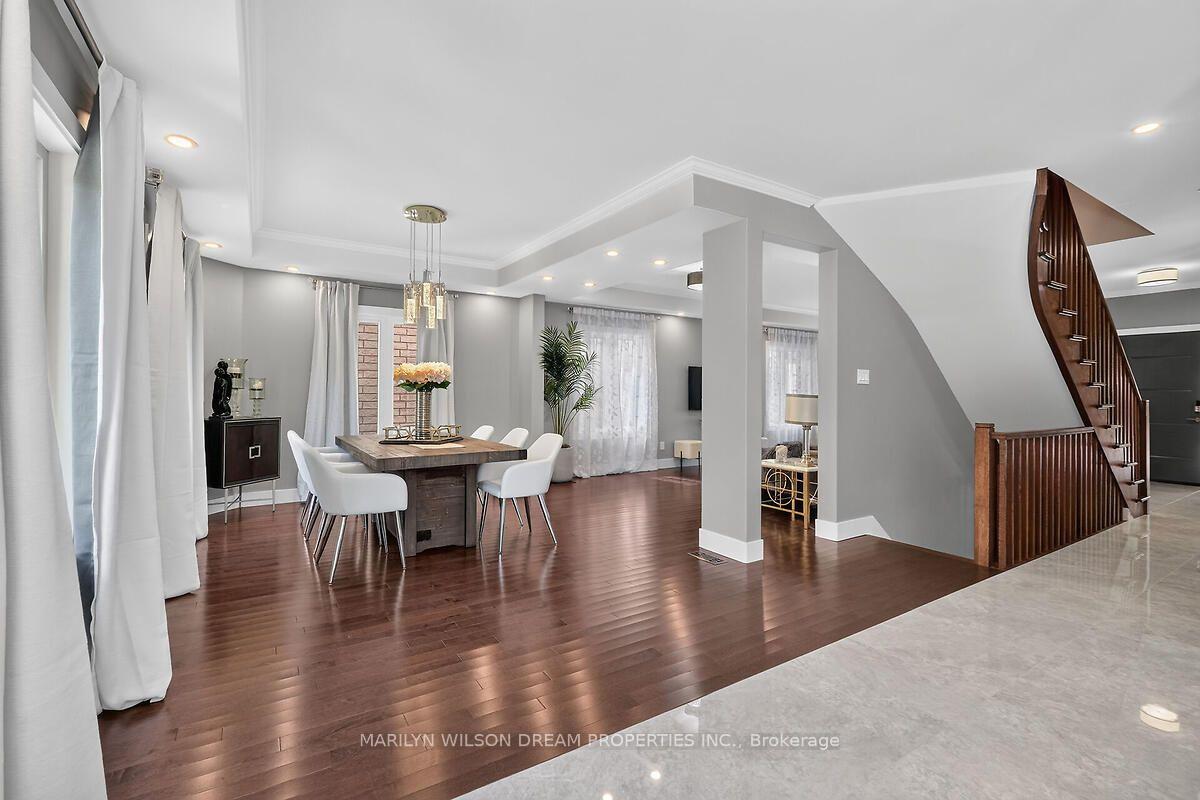 Photo 16 of 446 Rahul Crescent, Ottawa, Mooneys Bay — HOMEH